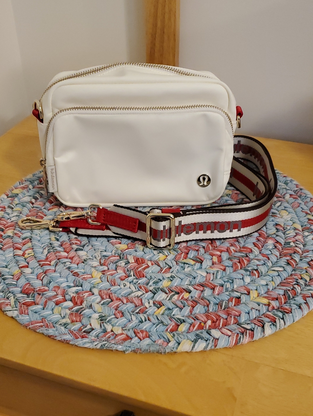 Lululemon Everywhere Crossbody Bag Striped Wordmark, Coconut Ivory / Oxford Red